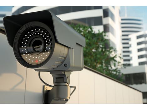 Instalação de Câmera de Segurança na Vila Gumercindo